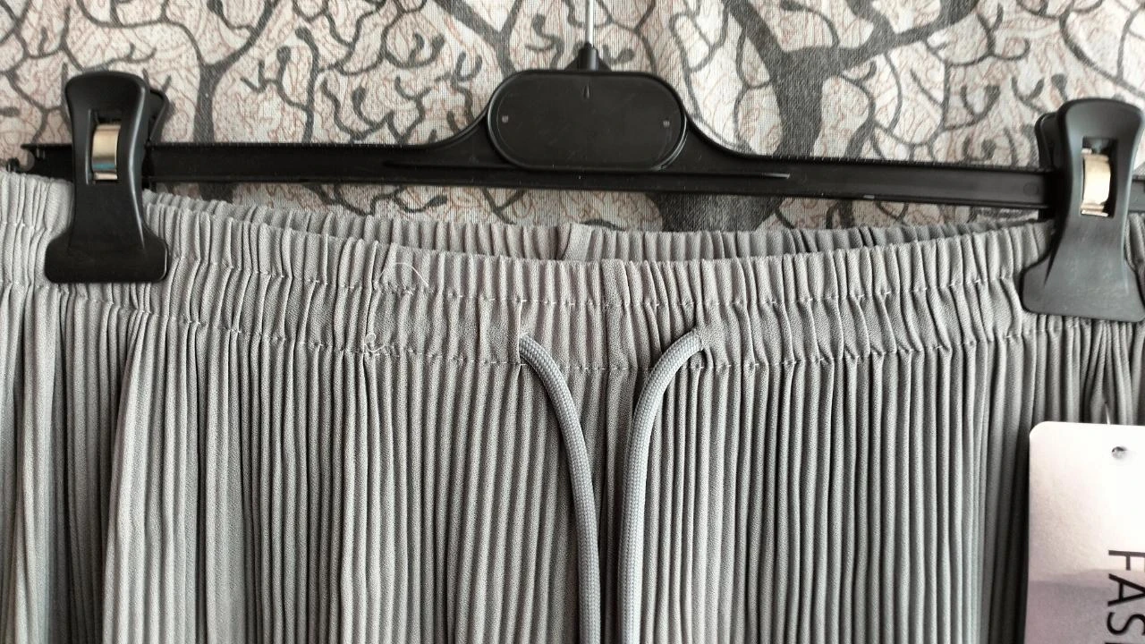 grey pleated trousers – photo 4